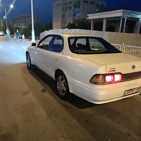 Toyota Vista 1992