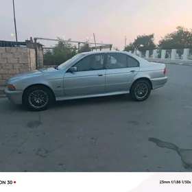 BMW E39 2002
