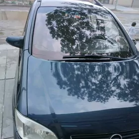 Opel Zafira 2002