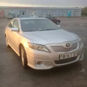 Toyota Camry 2011