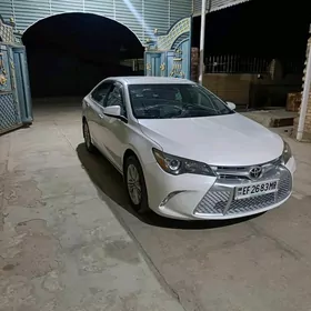 Toyota Camry 2016