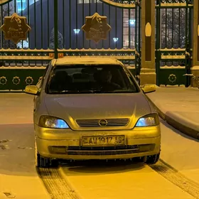 Opel Astra 2000