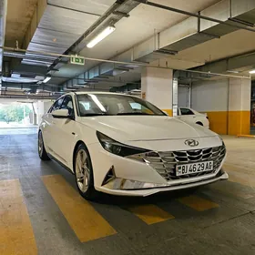 Hyundai Elantra 2021