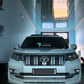 Toyota Land Cruiser Prado 2022