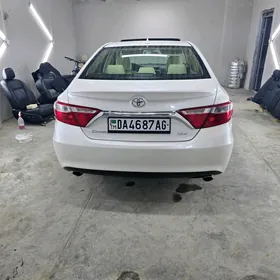 Toyota Camry 2016