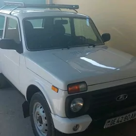 Lada Niva 2014