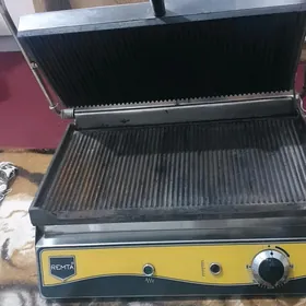 Tost Makinesi