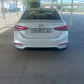 Hyundai Accent 2020