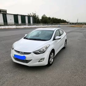Hyundai Elantra 2013