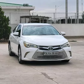 Toyota Camry 2017
