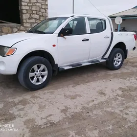 Mitsubishi L200 2007