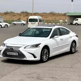 Lexus ES 350 2019