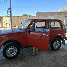 Lada Niva 1985