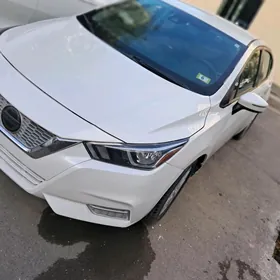 Nissan Versa 2021