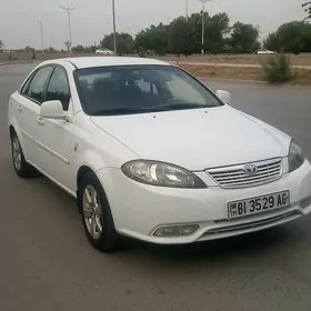 Daewoo Gentra 2014