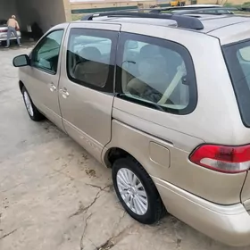 Toyota Sienna 2000