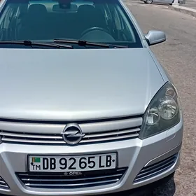 Opel Astra 2004