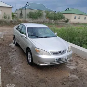 Toyota Camry 2004