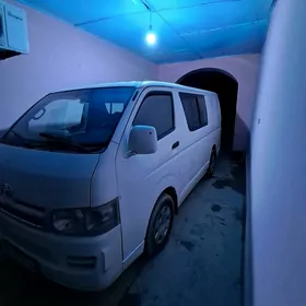 Toyota Hiace 2006