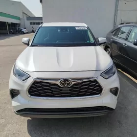 Toyota Highlander 2022