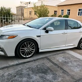 Toyota Camry 2022