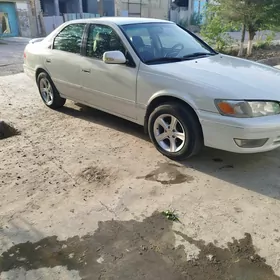 Toyota Camry 2000