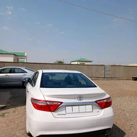 Toyota Camry 2017