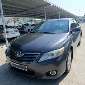 Toyota Camry 2010