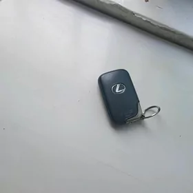 pult lexus