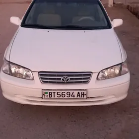 Toyota Camry 2000