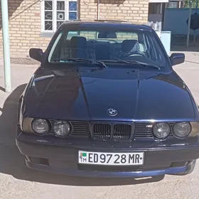 BMW 525 1990