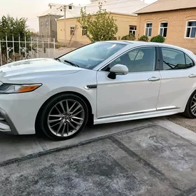 Toyota Camry 2022