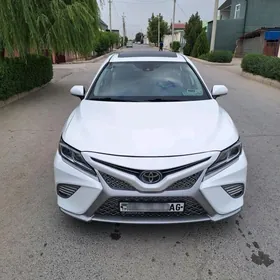 Toyota Camry 2020