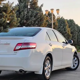 Toyota Camry 2011