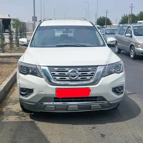 Nissan Pathfinder 2019