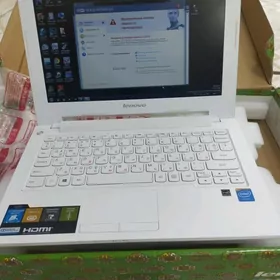 Lenovo S2030