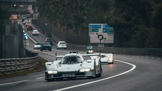 700-сильный гиперкар Porsche 963 RSP теперь разъезжает по дорогам общего пользования