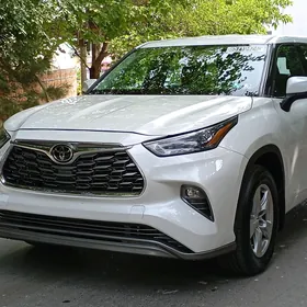 Toyota Highlander 2022