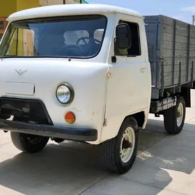 UAZ 452 1995