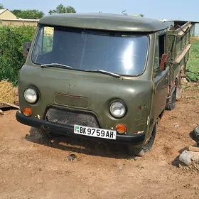 UAZ 452 1987