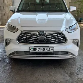 Toyota Highlander 2022
