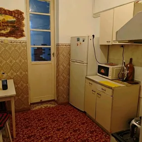 по суточно сдам квартиру