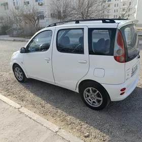 Toyota Yaris 2006