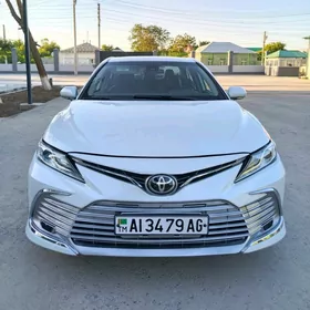 Toyota Camry 2022