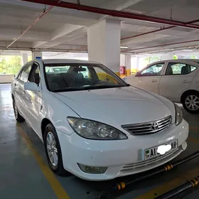 Toyota Camry 2004