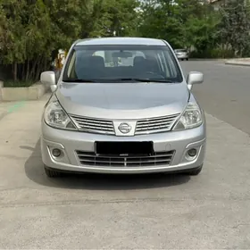 Nissan Versa 2010