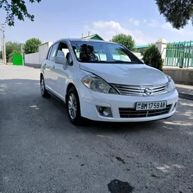 Nissan Versa 2010