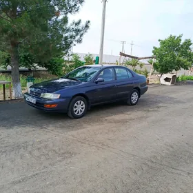 Toyota Corona 1995
