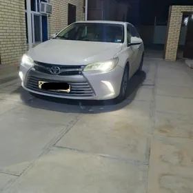 Toyota Camry 2017