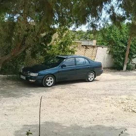 Toyota Corona 1995